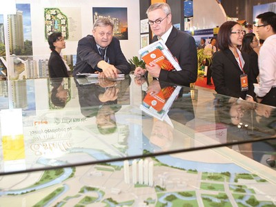 Cơ hội ấm lại phân khúc cao cấp